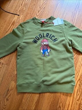 Woolrich Olive Green Sweatshirt with Lumberjack Graphic